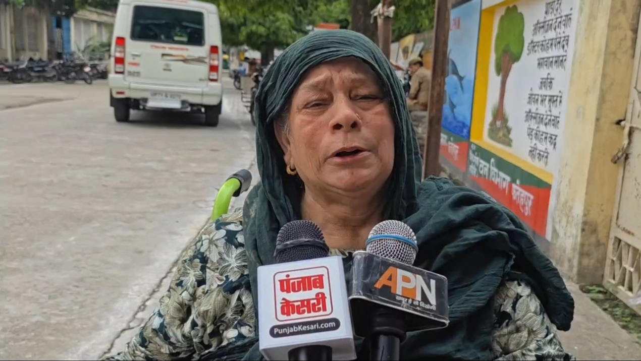 वृद्ध महिला ने बहु व बेटे पर जमीन कब्जाने और जान से मारने की धमकी देने का लगाया आरोप पुलिस ने शुरू की जांच