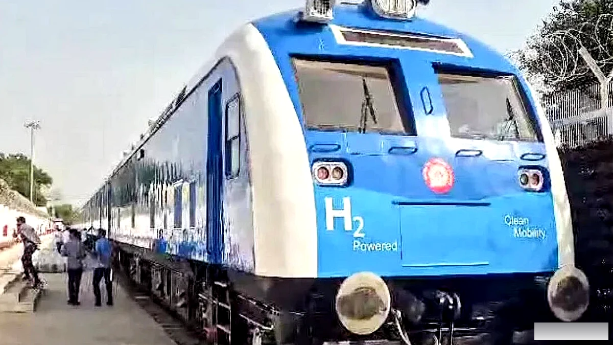 भारत की पहली हाइड्रोजन ट्रेन ने पांच दिनों में तय किए करीब 900 किलोमीटर