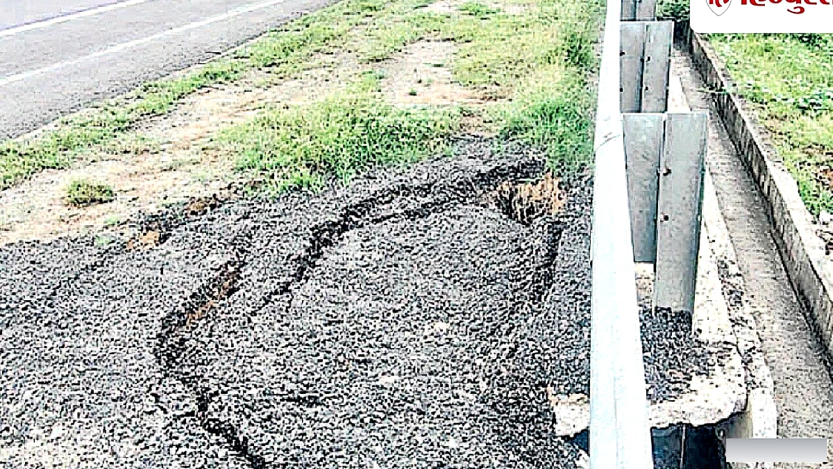 लखनऊ-कानपुर एक्सप्रेसवे नहीं ‘धंसाव एक्सप्रेसवे’, भगवतपुर में मिट्टी बही, दो नए स्थानों पर सड़क धंसी