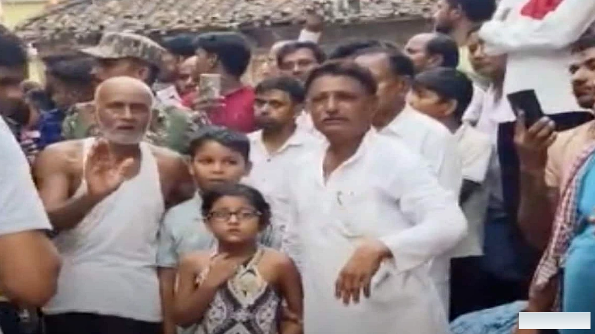 सासाराम में CRPF जवान कंचन कुमार ठाकुर को राष्ट्रीय सम्मान के साथ अंतिम संस्कार, 8 साल के बेटे ने किया मुखाग्नि
