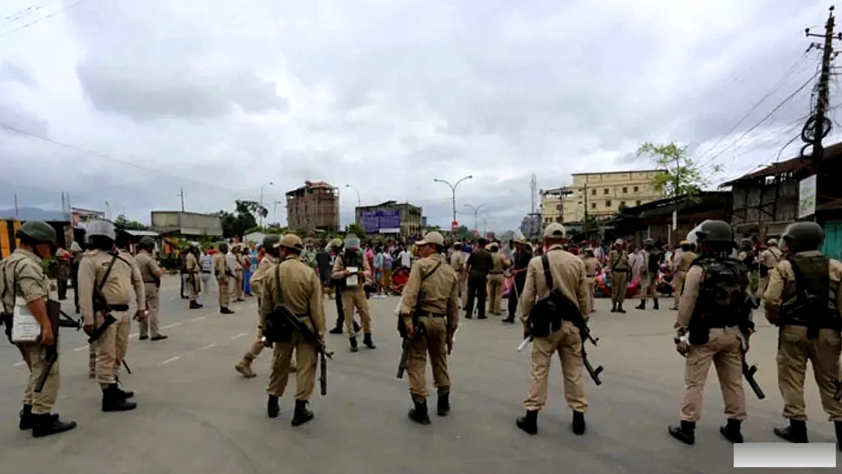 कुकी सीमा पर CRPF उप निरीक्षक को गोली लगी