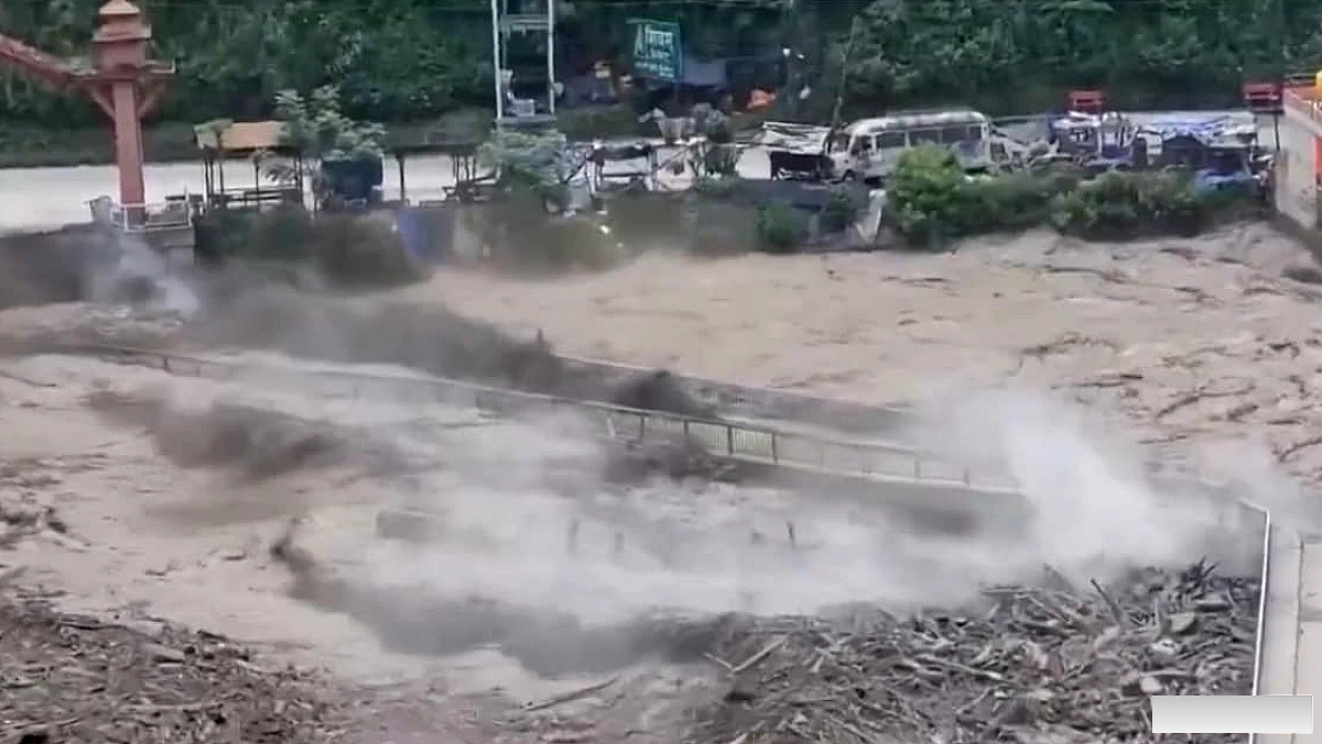 नेपाल में बाढ़ के खतरे के कारण बिहार अलर्ट पर है, गंडक में अगले कुछ घंटों में उफान आने का खतरा है - 2008-2024, नेपाल से जुड़ी आपदाओं का इतिहास