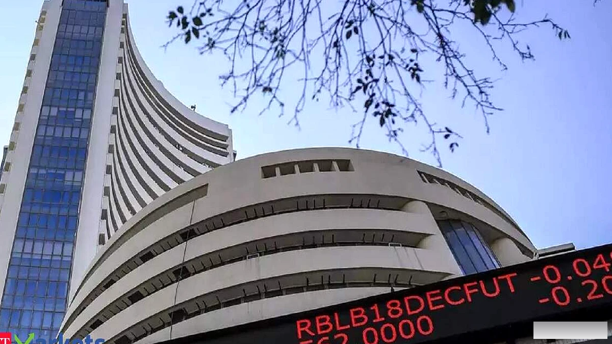 बुधवार को निफ्टी और सेंसेक्स पर कोटक बैंक, पावर ग्रिड टॉप गेनर और लूजर में शामिल हैं